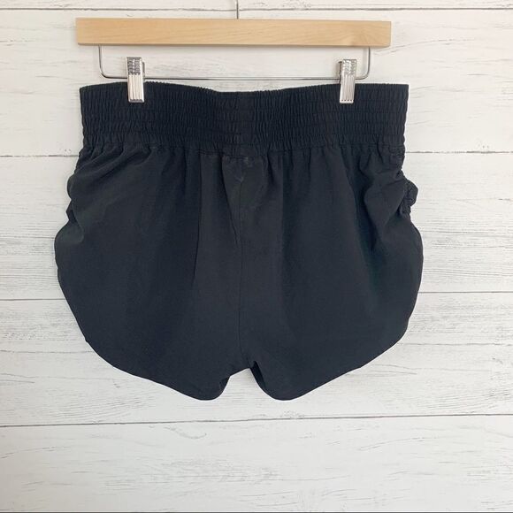 Beach House Sport Black Lined Shorts Ruched Sides 12 - Picture 2 of 8